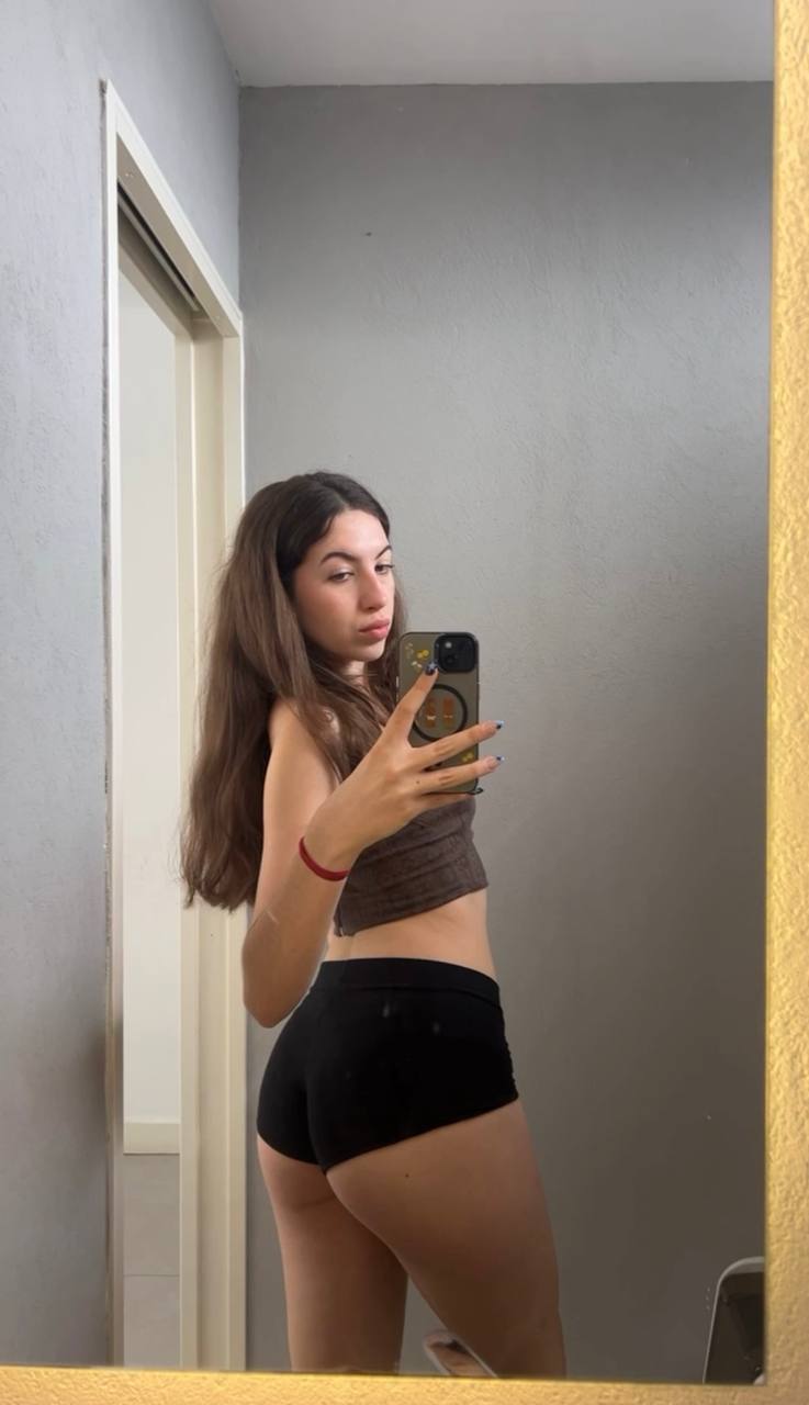 Amber in her underwear in Joinville