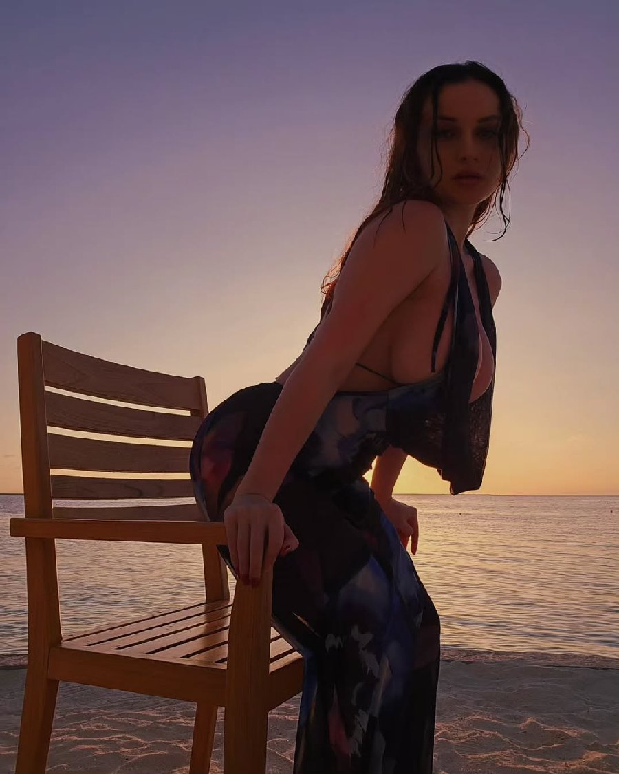 Sexy girl Miranda Faith nude in Joinville